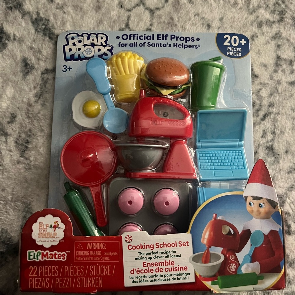 ELF Polar Props Cooking School Playset - Red, Blue, Green, Yellow, Pink